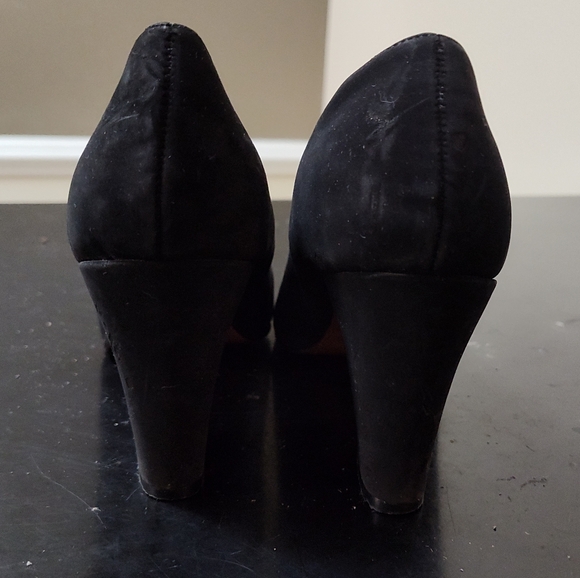 Unlisted black suede heels - Picture 3 of 7